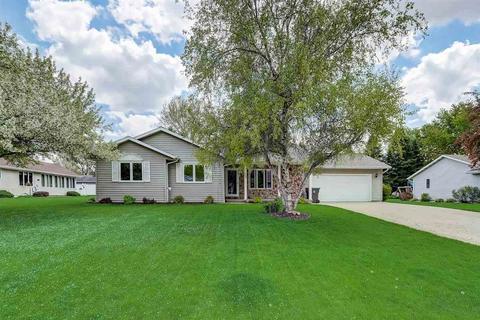 267 Niehoff Dr, Fall River, WI 53932 photo 1