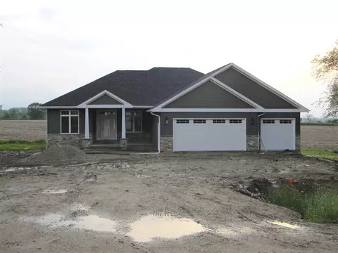 5117 E Monarch Cir, Beloit, WI 53511 photo 1