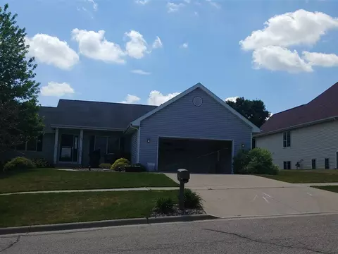 205 E Sunset Dr, Milton, WI 53563 photo 1