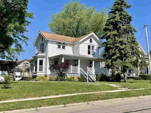 1123 13th Ave, Monroe, WI 53566 photo 1