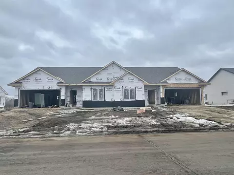 3074 S Bartells Dr, Beloit, WI 53511 photo 1