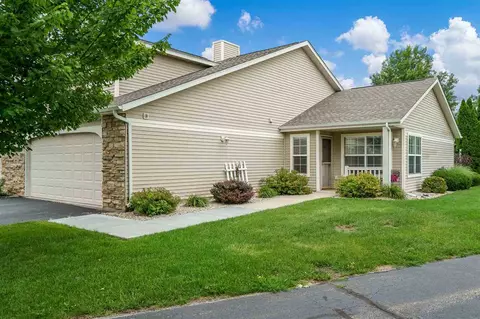 2501 Edgewood Dr, Beloit, WI 53511 photo 1