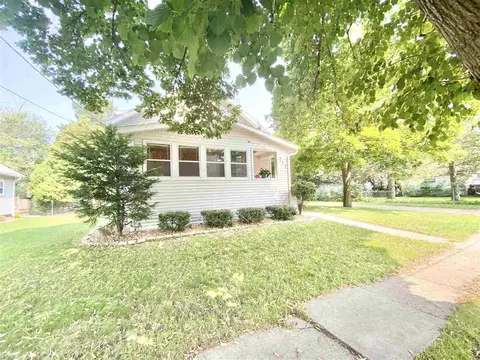717 Garfield Ave, Beloit, WI 53511 photo 1