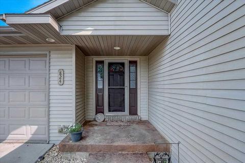 824 Eagle Ln, Poynette, WI 53955 photo 1