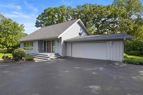 6685 Westgate Ct, Roscoe, IL 61073 photo 1