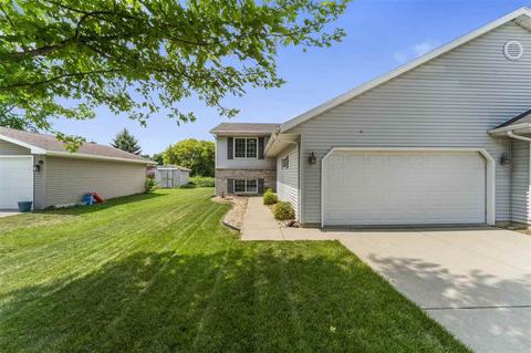 110 4th St, Brooklyn, WI 53521 photo 1