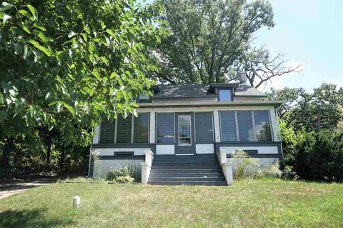 2467 S Riverside Dr, Beloit, WI 53511 photo 1