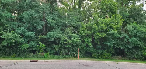 1008 Rosemary Ln, Baraboo, WI 53913