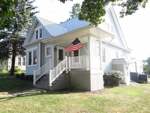 408 Main St, Patch Grove, WI 53817 photo 1