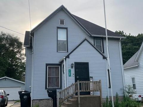 1122 Bluff St, Beloit, WI 53511 photo 1
