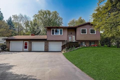 301 Apache Ct, Deforest, WI 53532 photo 1