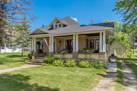 514 Center St, Wonewoc, WI 53968 photo 1