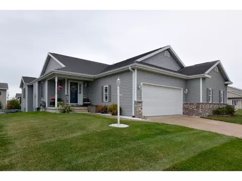 404 Juniper St, Brooklyn, WI 53521 photo 1