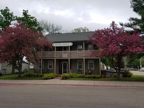 2110 N Main St, Hazel Green, WI 53811