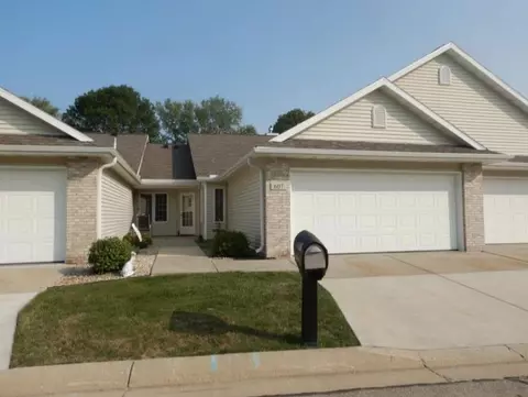 607 Springbrook Cir, Deforest, WI 53532 photo 1