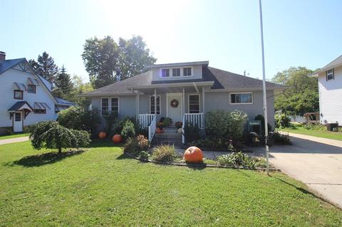 246 E Madison St, Spring Green, WI 53588 photo 1