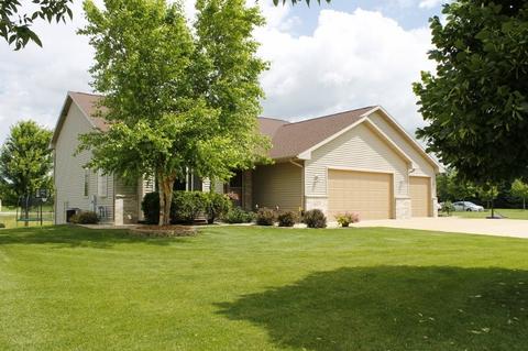 800 Mack Ln, Deforest, WI 53532 photo 1