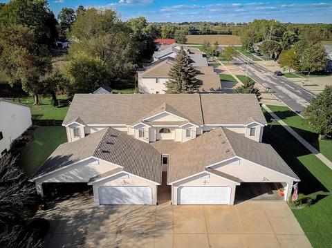 700 Hilltop Dr, Deforest, WI 53532 photo 1