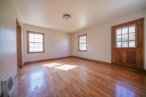1237 Lincoln Ave, Beloit, WI 53511 photo 1