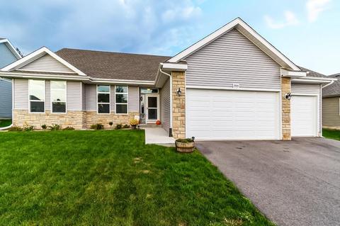 2925 Deer Path Way, Beloit, WI 53511 photo 1
