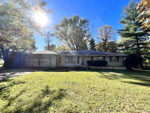 6004 W Spring Creek Rd, Beloit, WI 53511 photo 1