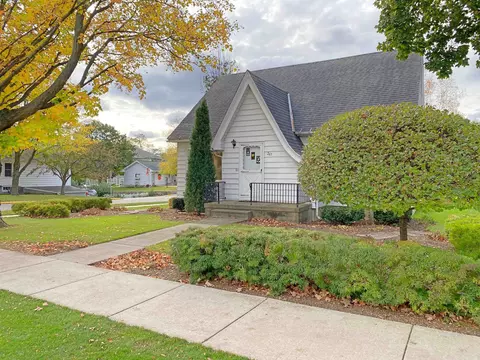 265 N Monroe St, Waterloo, WI 53594 photo 1