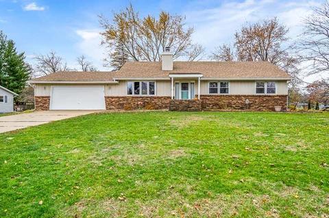 700 E Hart Rd, Beloit, WI 53511 photo 1
