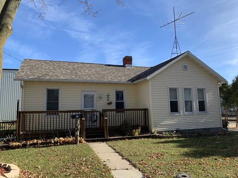 220 Harrison St, Waterloo, WI 53594 photo 1
