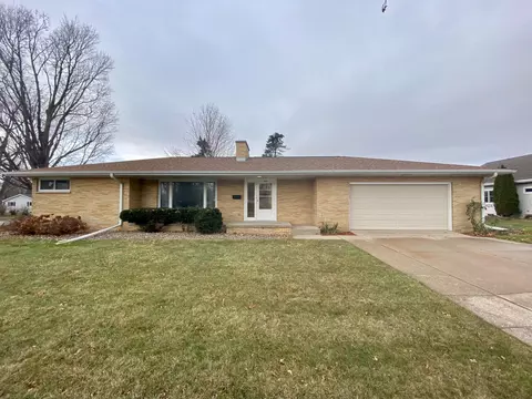 804 Eureka St, Ripon, WI 54971 photo 1