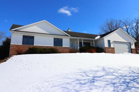 802 Links Dr, Poynette, WI 53955 photo 1