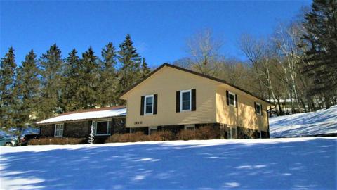 1810 Crestwood Dr, Plain, WI 53577 photo 1