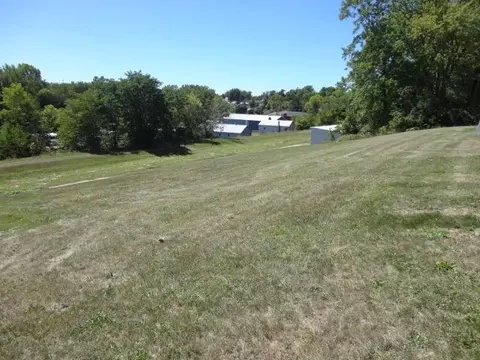 0 E 30ac E Main St, Platteville, WI 53818
