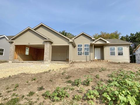 3470 Bee Ln, Beloit, WI 53511 photo 1