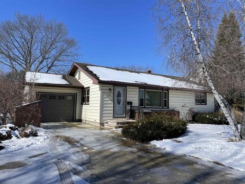 703 E 6th Ave, Brodhead, WI 53520 photo 1