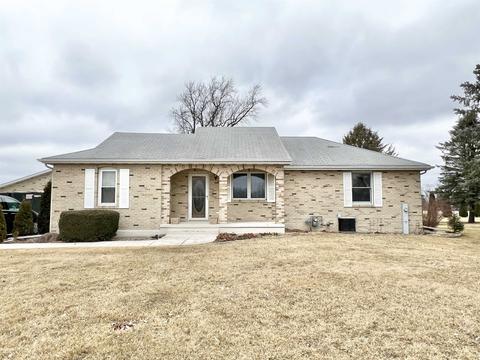 4033 E Creek Rd, Beloit, WI 53511 photo 1