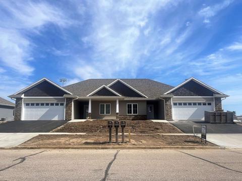 3061 S Bartells Dr, Beloit, WI 53511 photo 1