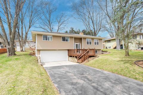 214 Acker Pkwy, Deforest, WI 53532 photo 1