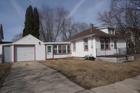906 Moore St, Beloit, WI 53511 photo 1