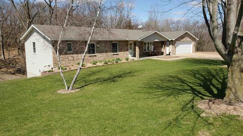 8939 Christopher Ct, Dubuque, IA 52003 photo 1