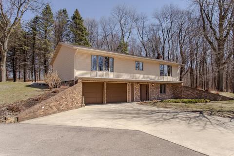 n290 Thorp Road, Monroe, WI 53566 photo 1