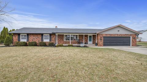 819 E Azalea Ter, Beloit, WI 53511 photo 1