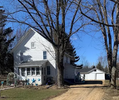 923 Rush Lake Loop Rd, Ripon, WI 54971 photo 1