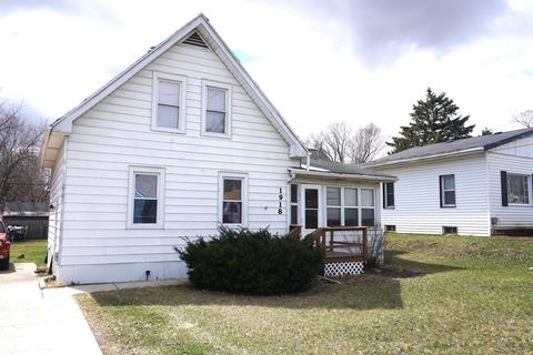 1918 St Lawrence Ave, Beloit, WI 53511 photo 1