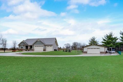 4877 Pine Spring Rd, Deforest, WI 53532 photo 1