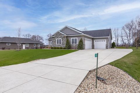 1118 Eldon Way, Edgerton, WI 53534 photo 1