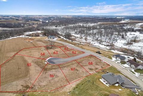 66 Diamond Oaks Drive, Dodgeville, WI 53533