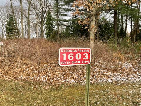 1603 N Shore Dr, Arkdale, WI 54613
