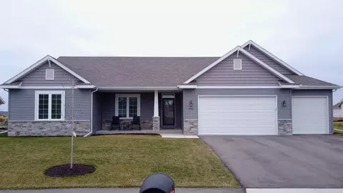 3710 Eagles Ridge Dr, Beloit, WI 53511 photo 1