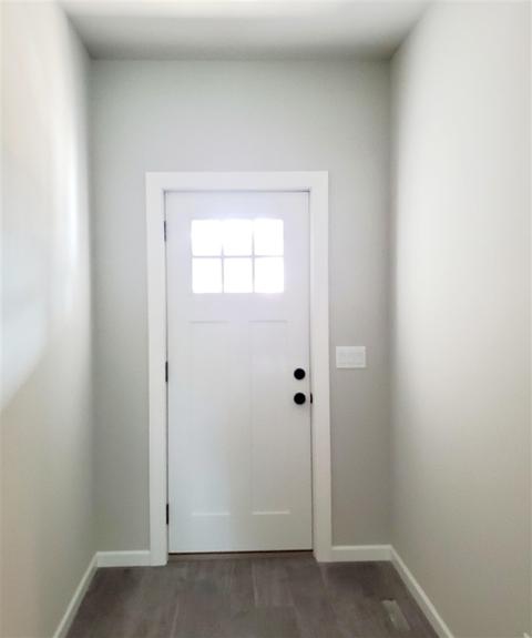 207 Bonnie Ln, Belleville, WI 53508