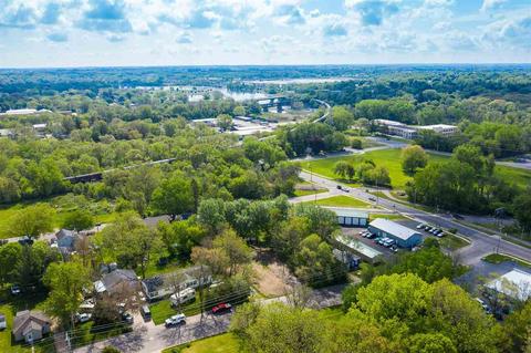 531 S Walnut St, Janesville, WI 53548